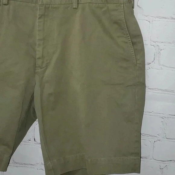 Polo Ralph Lauren Classic Fit 9" Green 100% Cotton Flat Front Shorts Size 38 - Picture 4 of 11